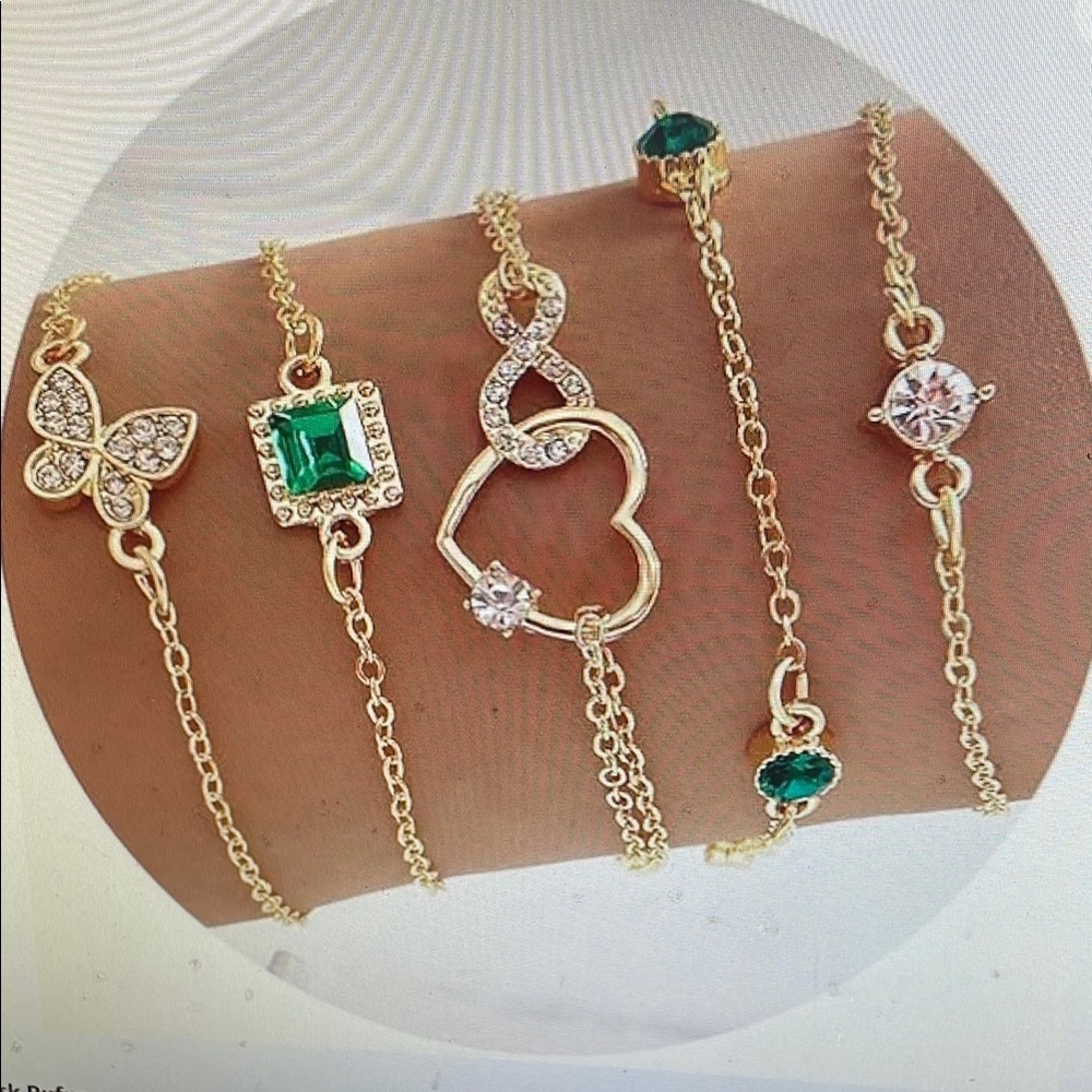 Elegant Gold and Green Bracelet Set